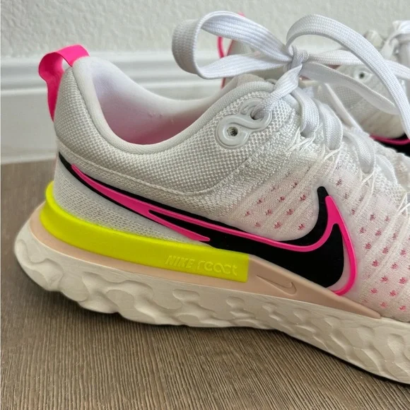 Nike React Infinity Run Flyknit Neon Yellow Pink White Mens